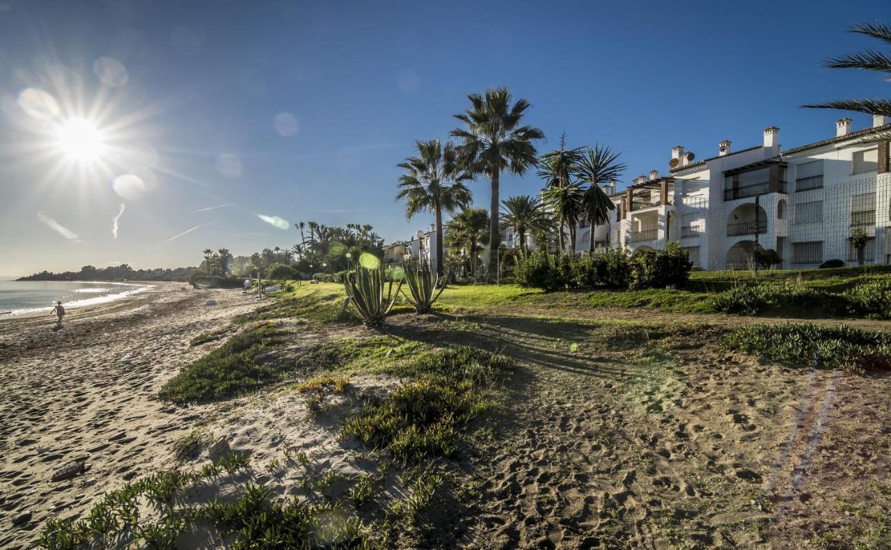 Hb - Comfortable Beachfront Holiday Apartment Εστεπόνα Εξωτερικό φωτογραφία