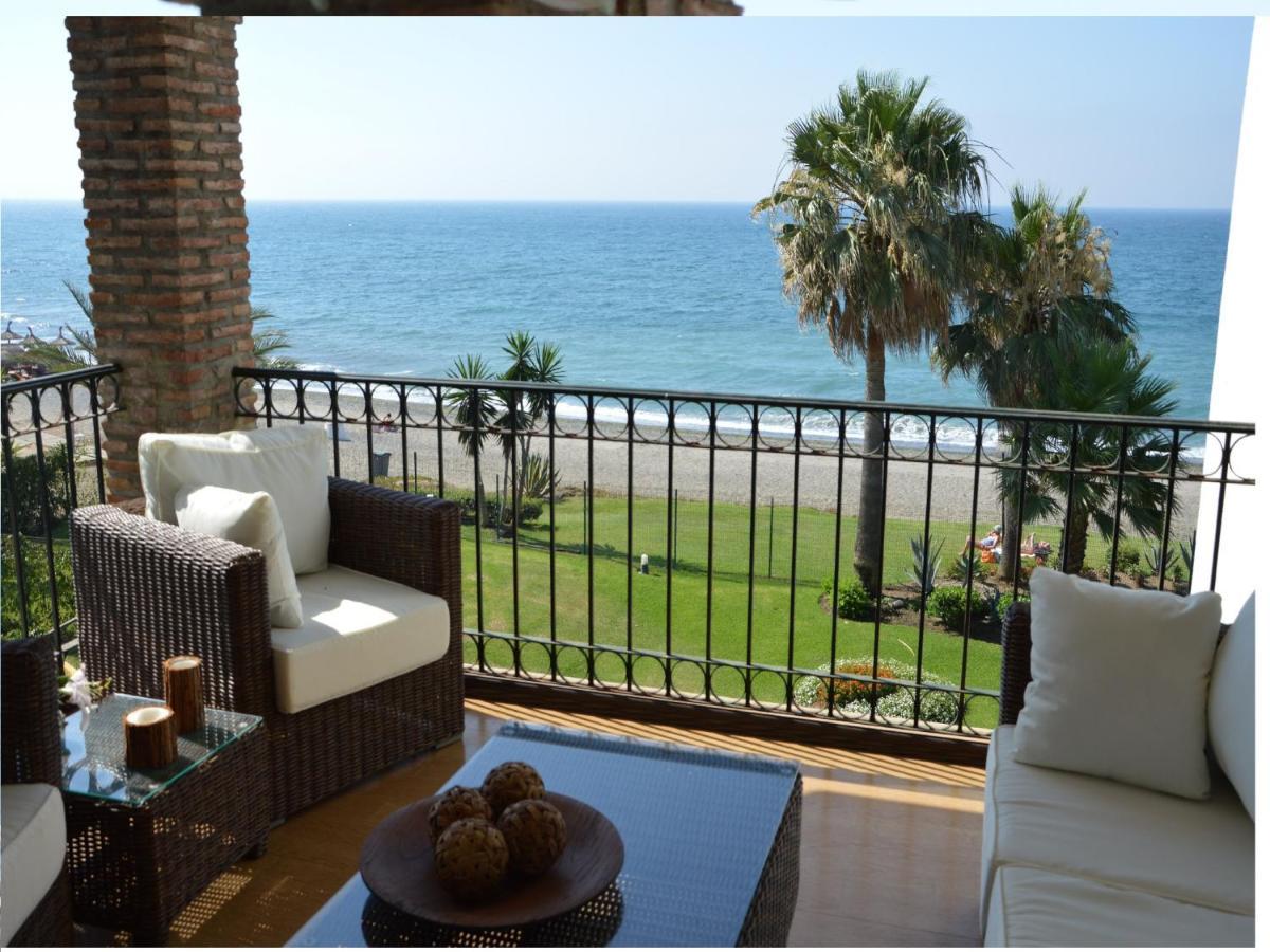 Hb - Comfortable Beachfront Holiday Apartment Εστεπόνα Εξωτερικό φωτογραφία